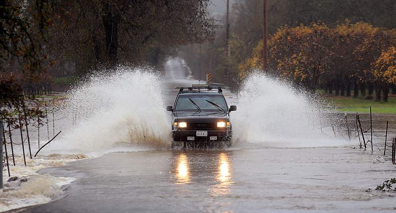 Radioaficionados en las inundaciones de California